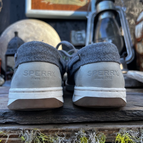 Sperry Women’s Angelfish Varsity Boat Shoe. - Picture 5 of 7